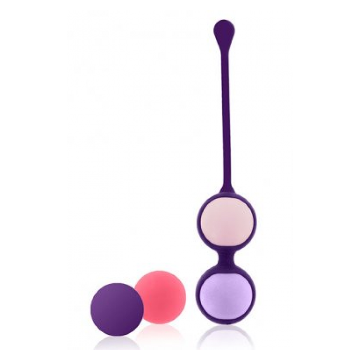 RIANNE S - PUSSY PLAYBALLS NUDE