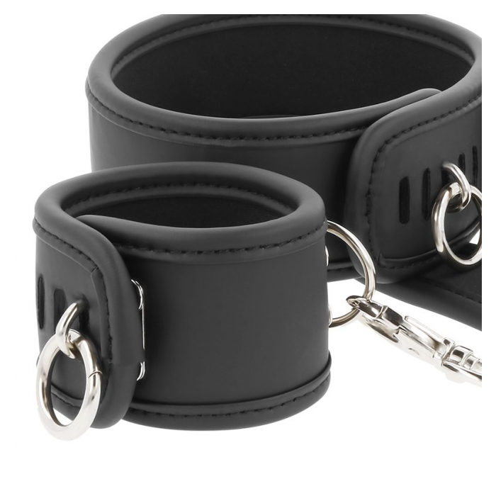 FETISH SUBMISSIVE BOUND NECK TO WRIST RESTRAINTS